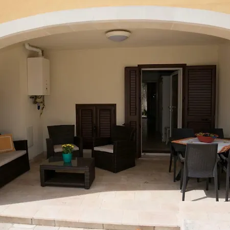 Casa Jacqueline Al Borgo Giuliano