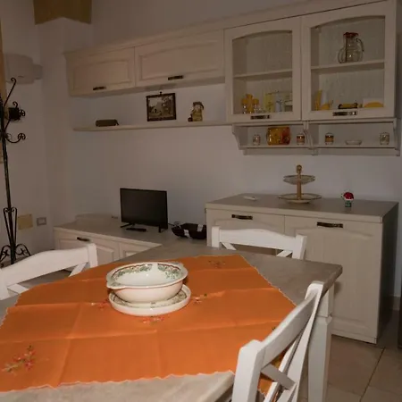 Casa Jacqueline Al Borgo Giuliano