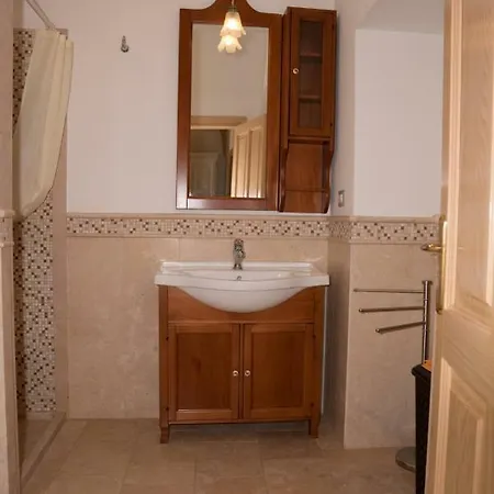 Casa Jacqueline Al Borgo Giuliano