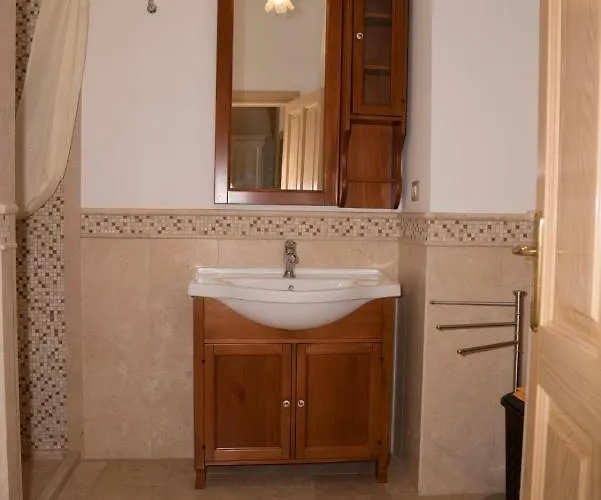 Casa Jacqueline Al Borgo Giuliano