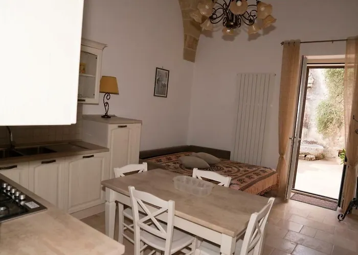 Casa Jacqueline Al Borgo Nyaraló Giuliano